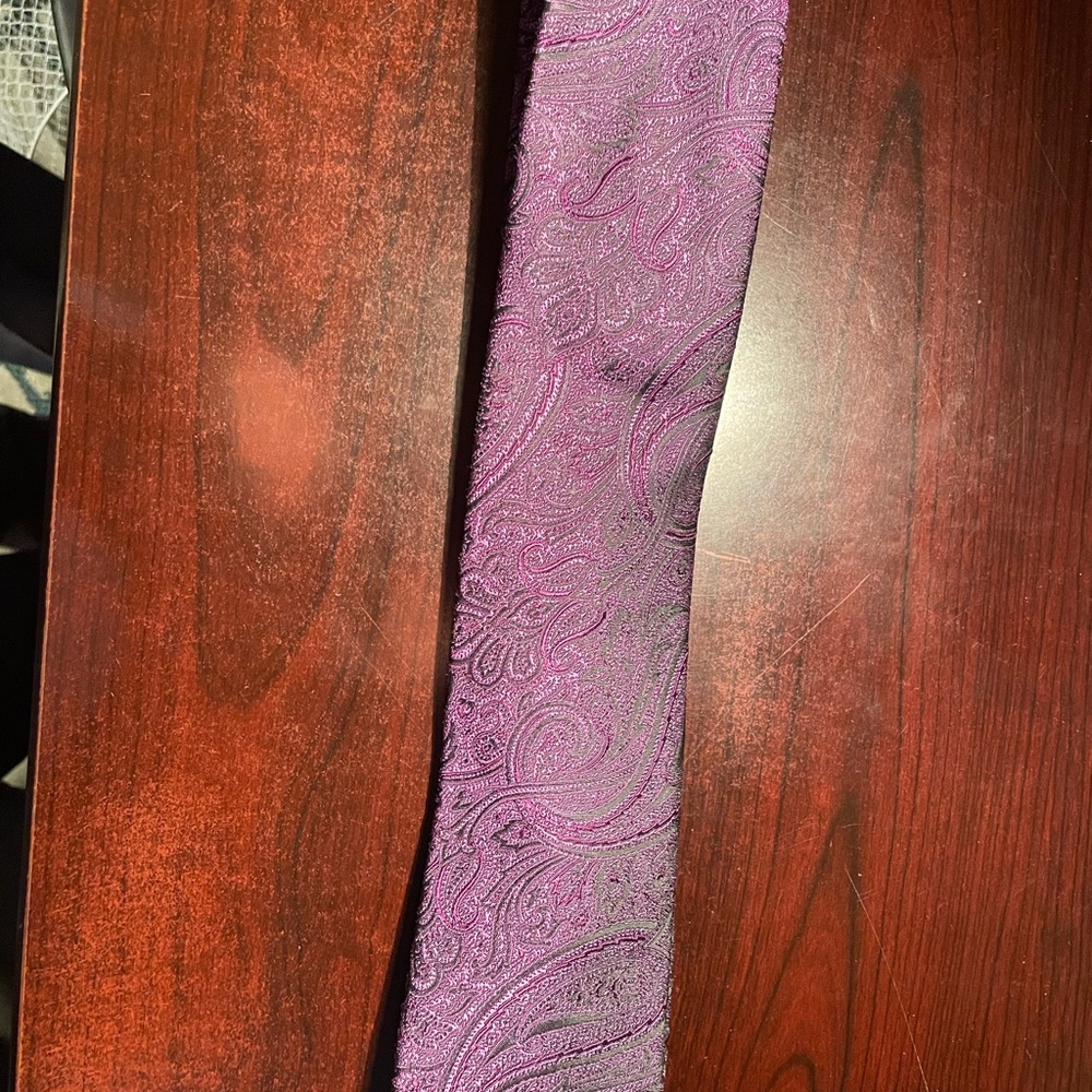 Joseph Abboud Plum Paisley Silk Tie
